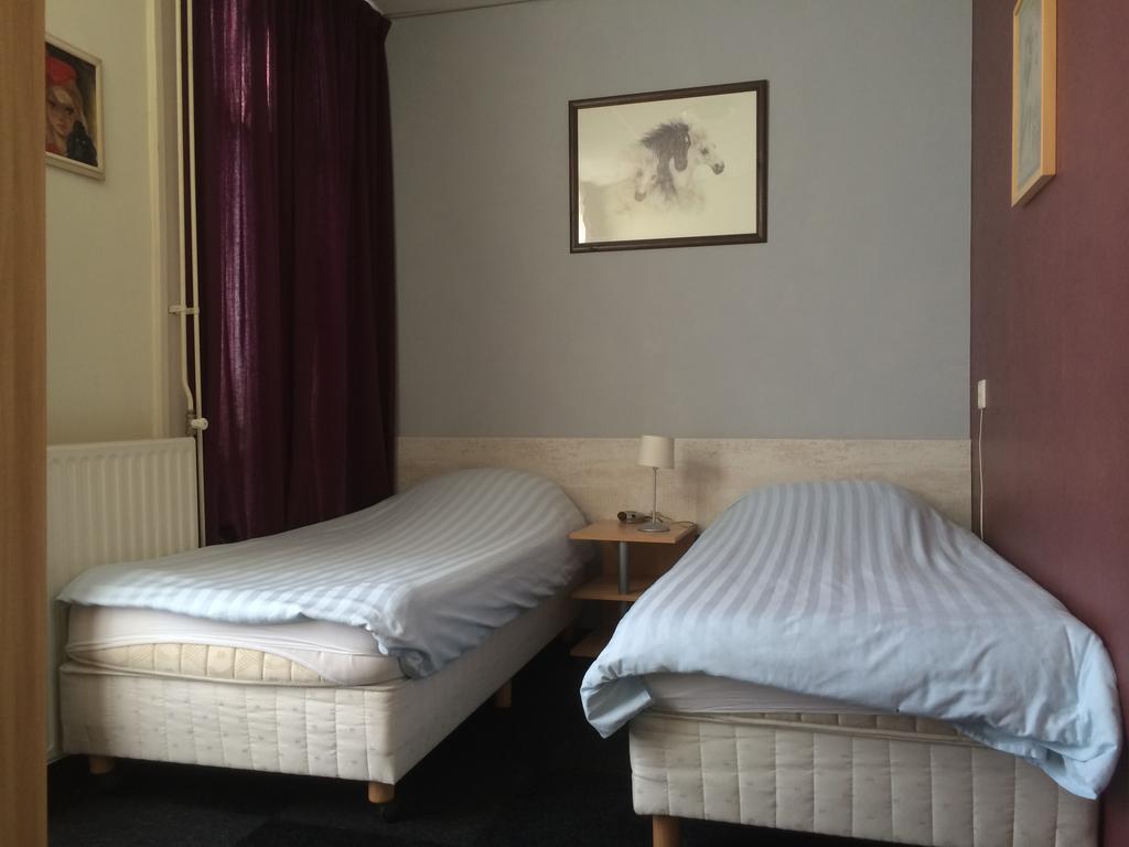 Hotel De Blauwe Vogel Bergen op Zoom Room photo