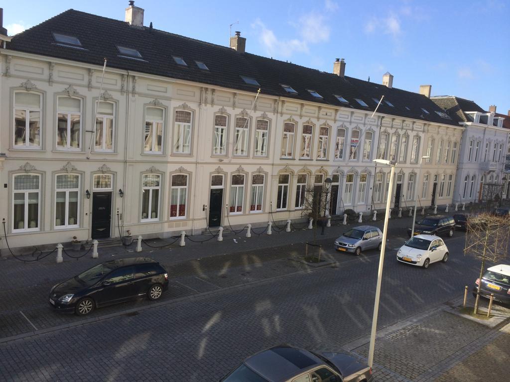 Hotel De Blauwe Vogel Bergen op Zoom Exterior photo